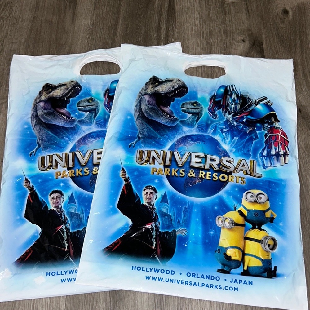 Bundle of 2 universal studio shopping bags